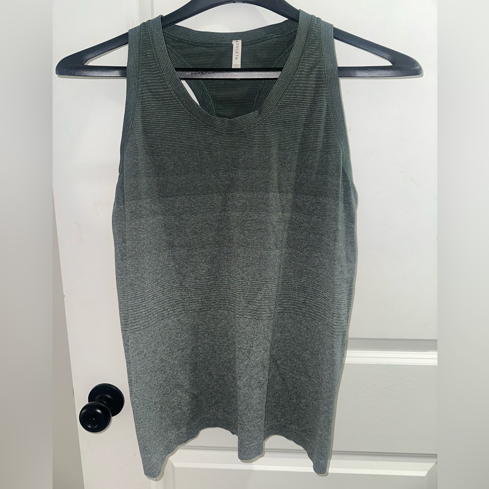 Athleta Seamless Tank Top in Heather Gray-Green Size Large EUC